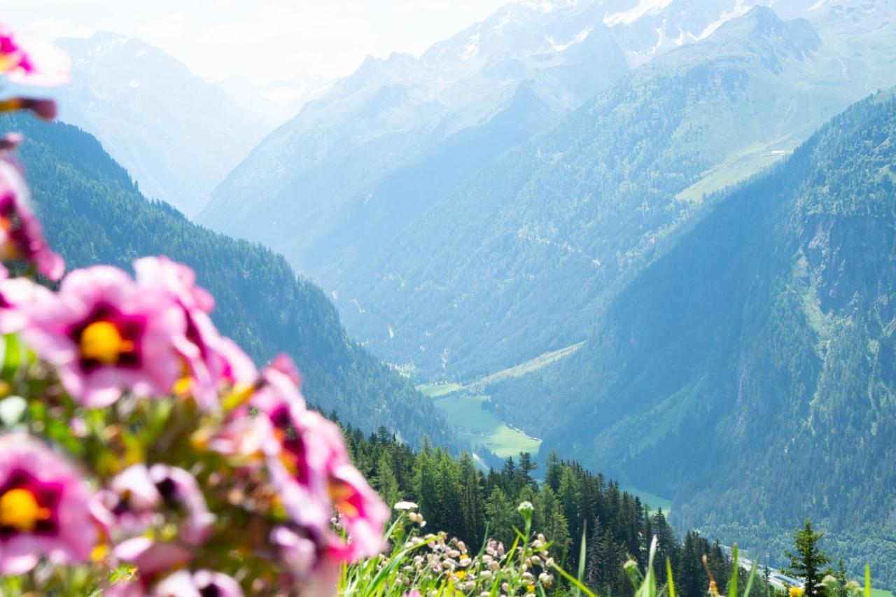 Apart Knabl Sankt Leonhard im Pitztal Esterno foto